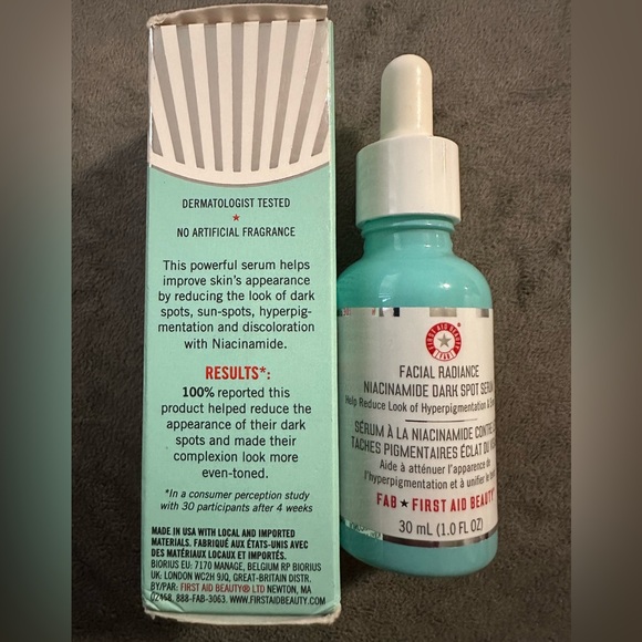 First Aid Beauty Facial Radiance Niacinamide Serum - Blue - Picture 2 of 3
